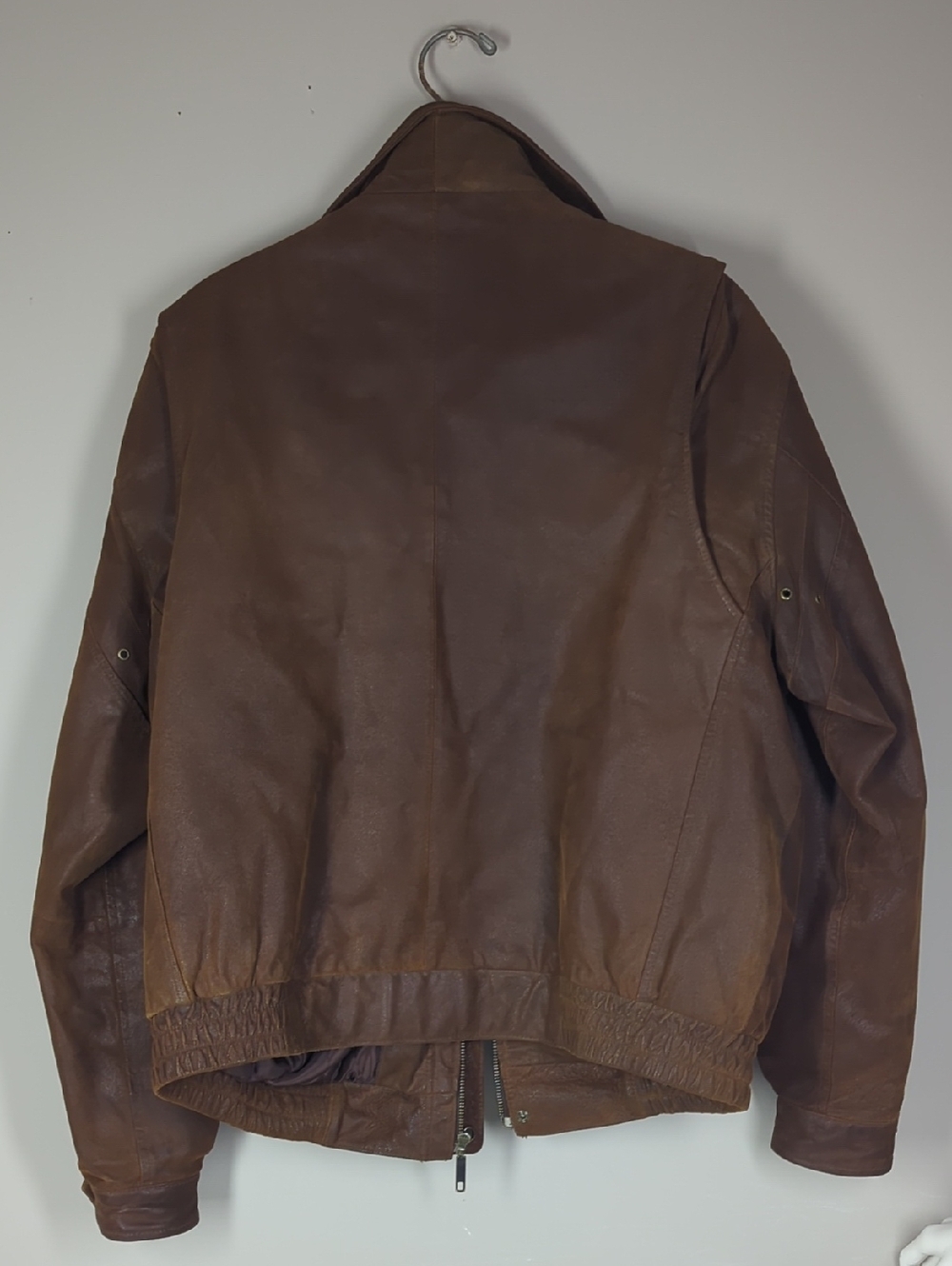 Vintage Brown Leather Bomber Jacket Aviator Pilot Style Distressed Patch Detail - Picture 10 of 10
